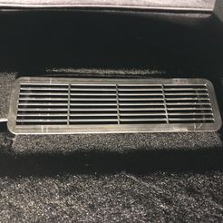 IMG_2523.jpeg Tesla Model Y 2023 air-conditioning grill