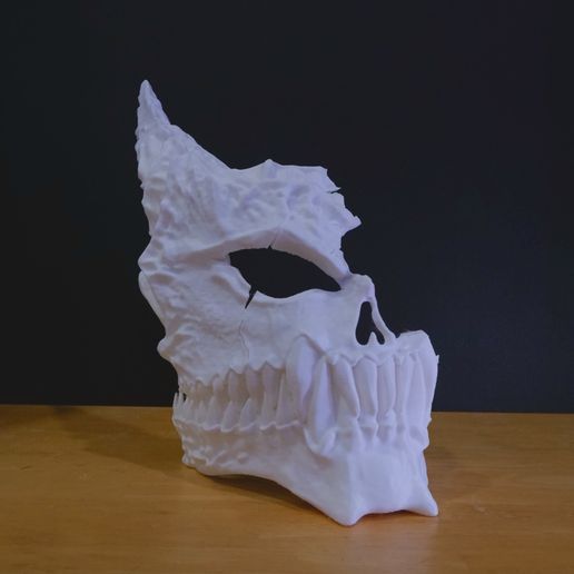 💬 Kaiju No 8 Mask || Cracked Face・ STL File for 3D