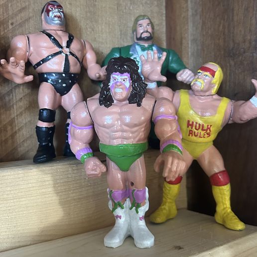 🎨 WWF ultimate warrior (green trunks) wwf hasbro series 1