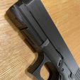 IMG_5498.jpg Glock 17 accurate model prop <NEW UPDATE>