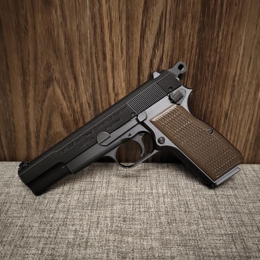 1.jpg Browning Hi-Power (3D-printed replica)