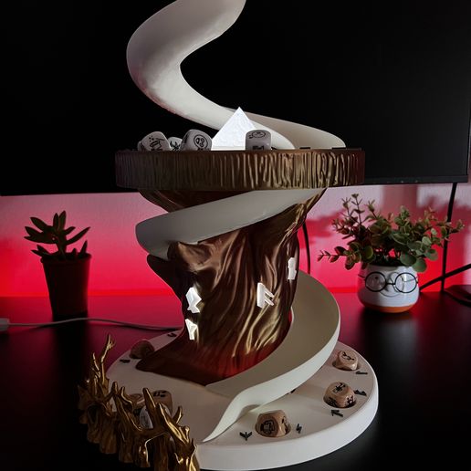 IMG_3693.jpg Dice Tower • Lamp • Planter