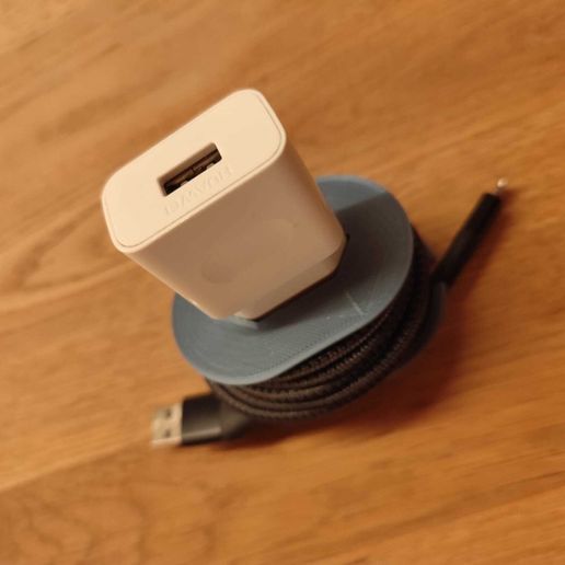 Cabel-Organizer-Europlug-1.jpg Organizador de cables y cargadores USB-Europlug (Tipo C)