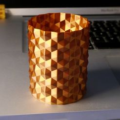 hexvase1-new.jpg Fichier STL gratuit Vase à surface hexagonale (impression en spirale)・Objet pour impression 3D à télécharger