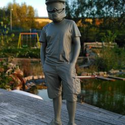 IMG-20230916-WA0003.jpeg STL file Figure "Louis" for diorama railroad model making advertising・3D print design to download