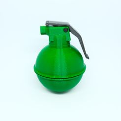 2023_0604_10481600.jpg Fichier 3D Chargeur de billes Airsoft - Grenade Frag・Design pour imprimante 3D à télécharger