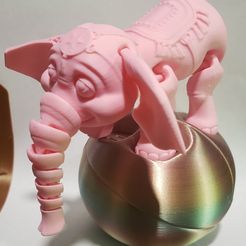 Niedlicher Flexi Print-in-Place Zirkus-Elefant