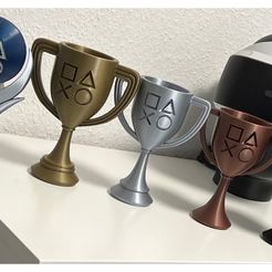Trophées PS5 (or, argent et bronze)