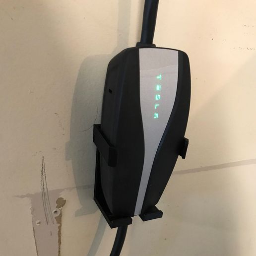 IMG_5849-1.jpg **TESLA MOBILE CHARGER GEN 2 - CABLE HOLDER WALL MOUNT Bracket for Gen2 UMC North America and EUROPE with bonus Tesla drink coasters included !