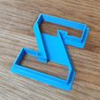 Varsity-Z.jpg Archivo STL Cortador de galletas con la letra Z estilo universitario・Modelo para descargar y imprimir en 3D