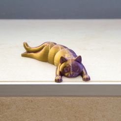 Flexi Holding Cat (Print-in-place)