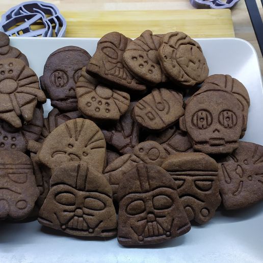 IMG_20191222_233600.jpg Star Wars cookies cutter set