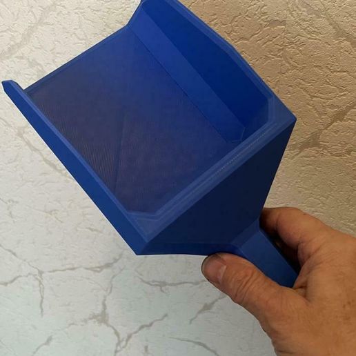 3ab0431a-8a3f-4400-b138-188663ce60e7.jpg Pelle à facettes