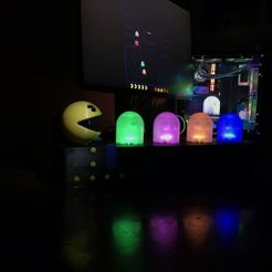 IMG_4019.JPEG Free 3D file PacMan Color GAme・Design to download and 3D print