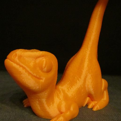 Velociraptor 2.JPG STL file Velociraptor (Easy print no support)・3D print model to download, Alsamen