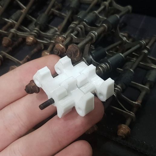 109770105_927742594368183_5067113782299913915_n.jpg Integy Tracks pour E-revo (remplacer les chenilles)