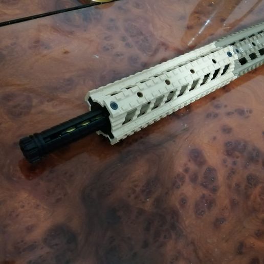 WhatsApp-Image-2021-08-09-at-22.22.03.jpeg Airsoft M4 handguard