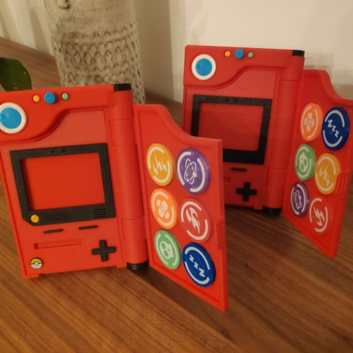 1715975642067.jpg Pokedex con marcadores de condición y fichas de daño