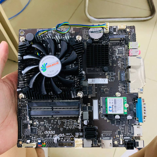 312898704_619485263263925_3470767264728870850_n.png ITX-Gehäuse