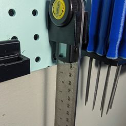 IMG_20200129_002946.jpg Free STL file Pegboard Angle FInder Holder・Design to download and 3D print