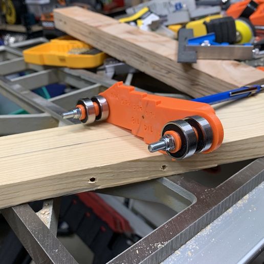 7.png Buscador de centros + Marcador de bordes