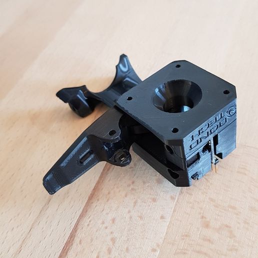 bondtech for mk3 with filament-sensor and cover 3D model