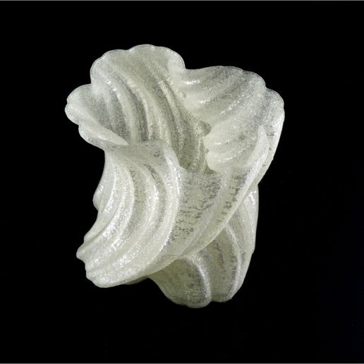 Julia_004_PLA.jpg Julia Vase #004 - Bloom