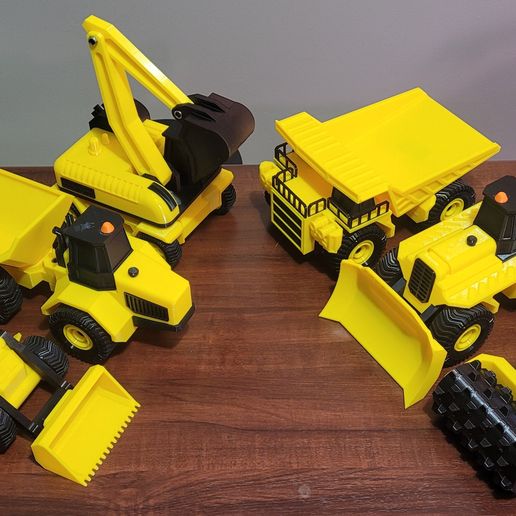 all-trucks-1.jpg Tough Built Toys - Excavator