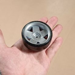 IMG20231128130700.jpg roues de voiture RC inspirées de borbet 1:10
