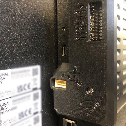 IMG_4920.JPG Couvercle simple Wifi et GPIO pour le Prusa Core One