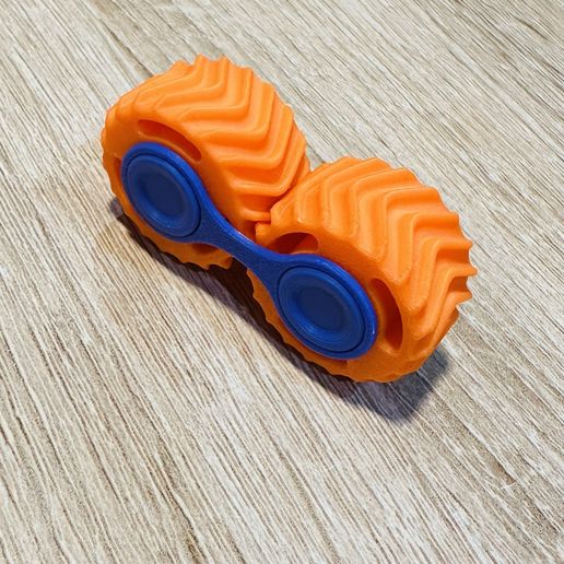 GearRoll S-Size – Chevron Textured Fidget Spinner