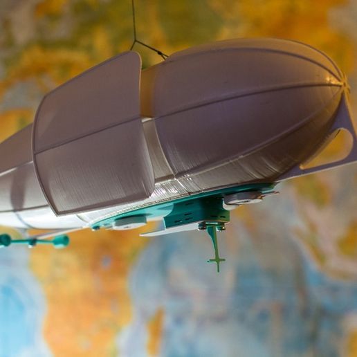 DSC_8959.jpg Lámpara zeppelín de batalla