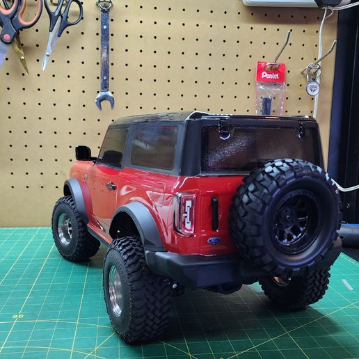 🚙 Body folding mechanism compatible with Tamiya CC02 Ford Bronco