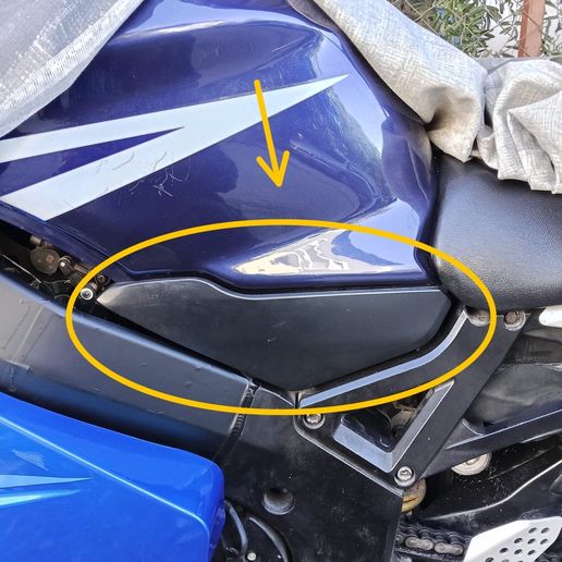 Suzuki Gsxr 600 fairing cover frame 44181-29G0 2920259