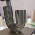 20240121_095846.jpg Modern U-shaped vase