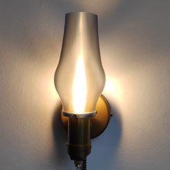 IMG_20201128_104701.jpg Free STL file Retro sconce bedside lamp・Design to download and 3D print