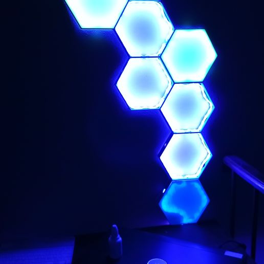 IMG_20220827_185808.jpg Hexagon led