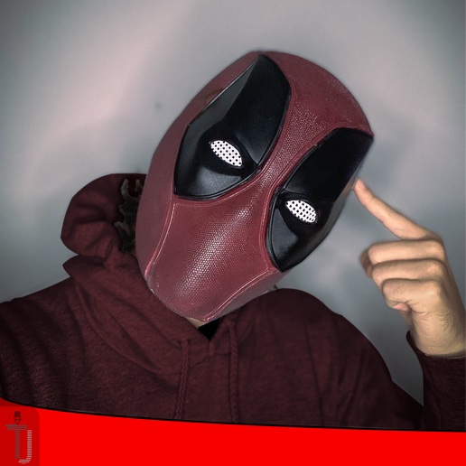 2.png WOLVERINE AND DEADPOOL BUNDLE HELMET