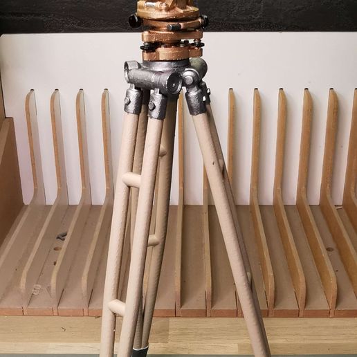 DIORAMA - LRDG compass & theodolite - 1/35