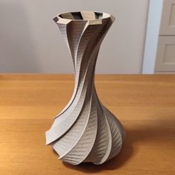 1673910058771.jpg STL file Spiral vase・3D print design to download