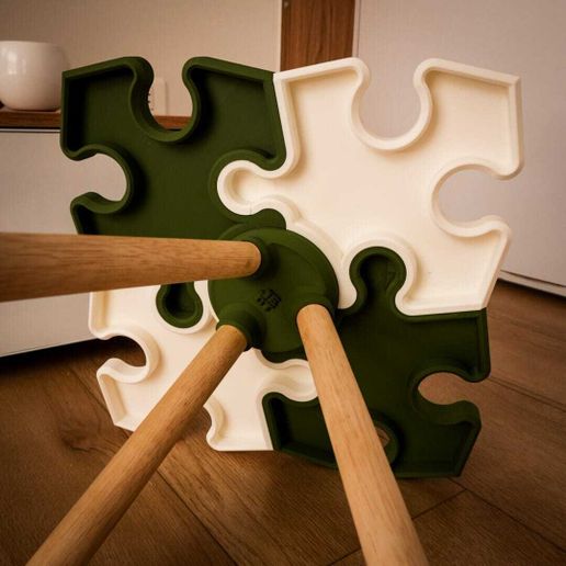 WhatsApp-Image-2025-02-11-at-1.50.20-PM-1.jpeg Puzzle table