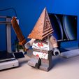DSC00889.jpg Pyramid Head Modular Figure