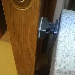 photo_2019-07-07_18-28-14.jpg Бесплатный STL файл Door holder with magnets・3D-печатная модель для скачивания