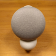main_front.png Archivo STL Montaje de la toma de corriente de Google Nest Home Mini, limpio y minimalista・Plan imprimible en 3D para descargar