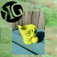 IMG_1218.jpg 3D file SMALL TARANTULA - CAN HOLDERS - KG CUSTOMS AND CREATIONS・3D printing model to download
