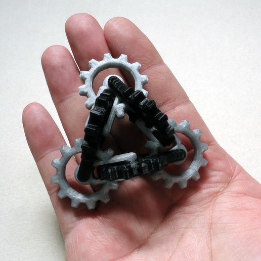 hand.jpg INFINITY FIDGET  GEAR TOY