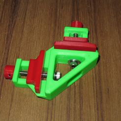 IMG_1245.JPG Free STL file Corner clamp・3D printable model to download