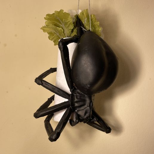 Hanging Spider Vase - 3D model önizlemesi
