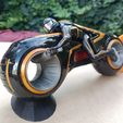 WhatsApp-Image-2024-03-27-at-1.54.28-PM.jpeg TRON LEGACY LIGHT CYCLE 20 FAN ART IN COLORS FOR ENDER 3 PRUSA MK3 FDM