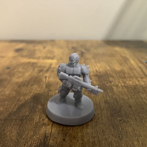 ⚔ Rifle Chaos cultists/ renegade traitor・3D Print with the Elegoo ...